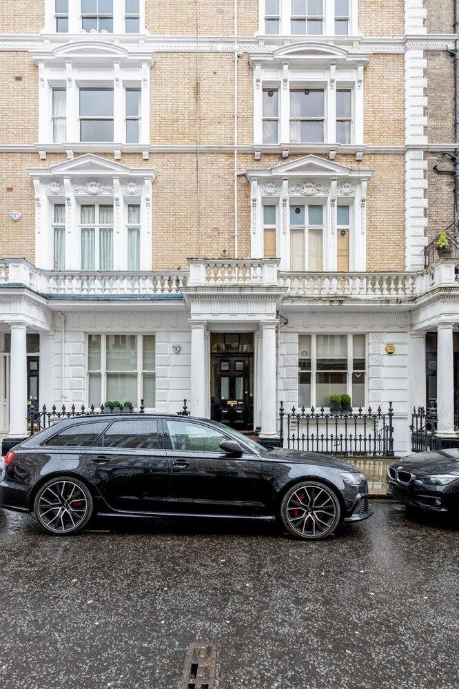 undefined Bright stylish Nott Hill apart sleeps 6 3