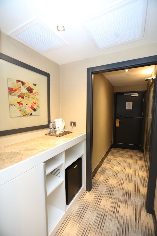 Sundance Hotel Istanbul King Room 16
