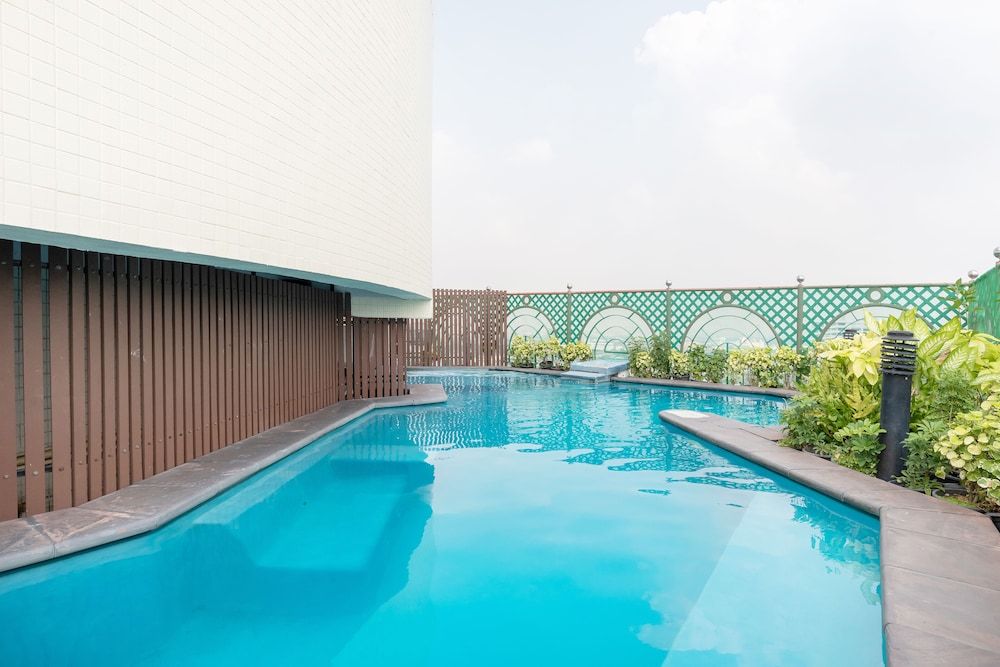 undefined Chinatown Centra by Favstay 6