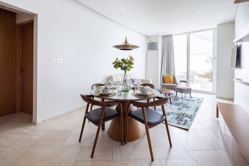 undefined Elegant 2BR Apartment in The Five w/ Private Pool 4