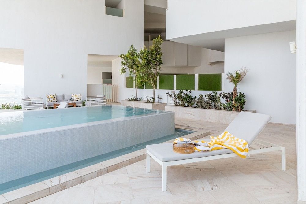 undefined Elegant 2BR Apartment in The Five w/ Private Pool 6