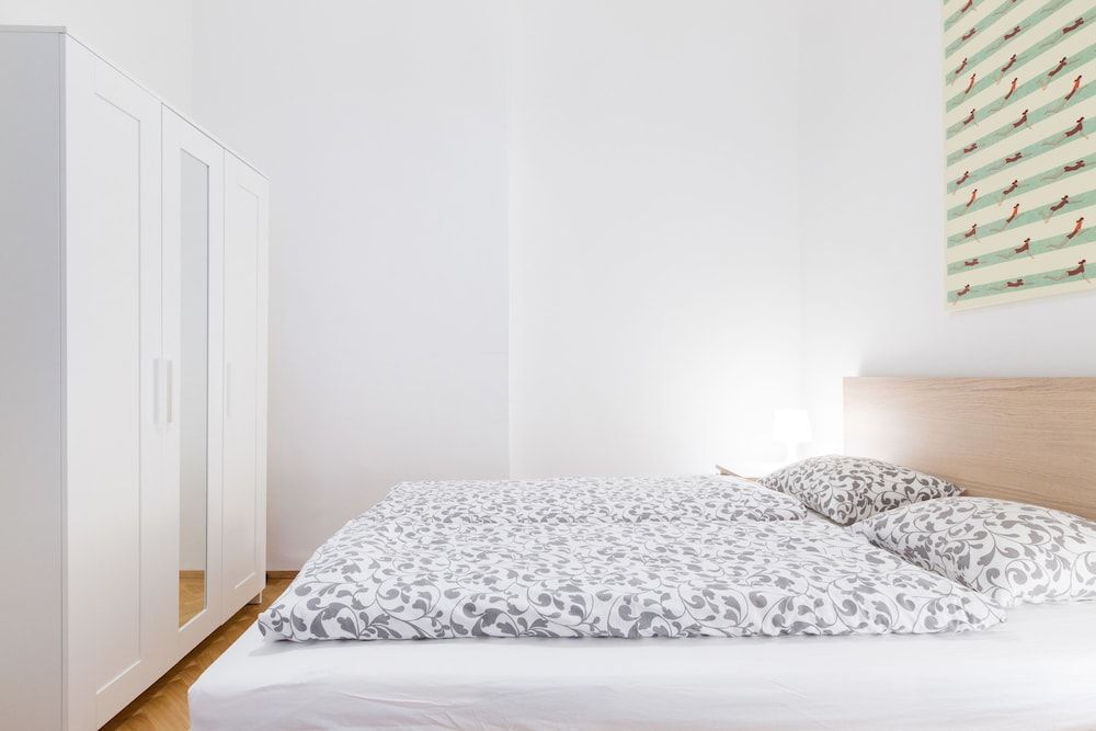 undefined HeyMi Apartments Oper 3