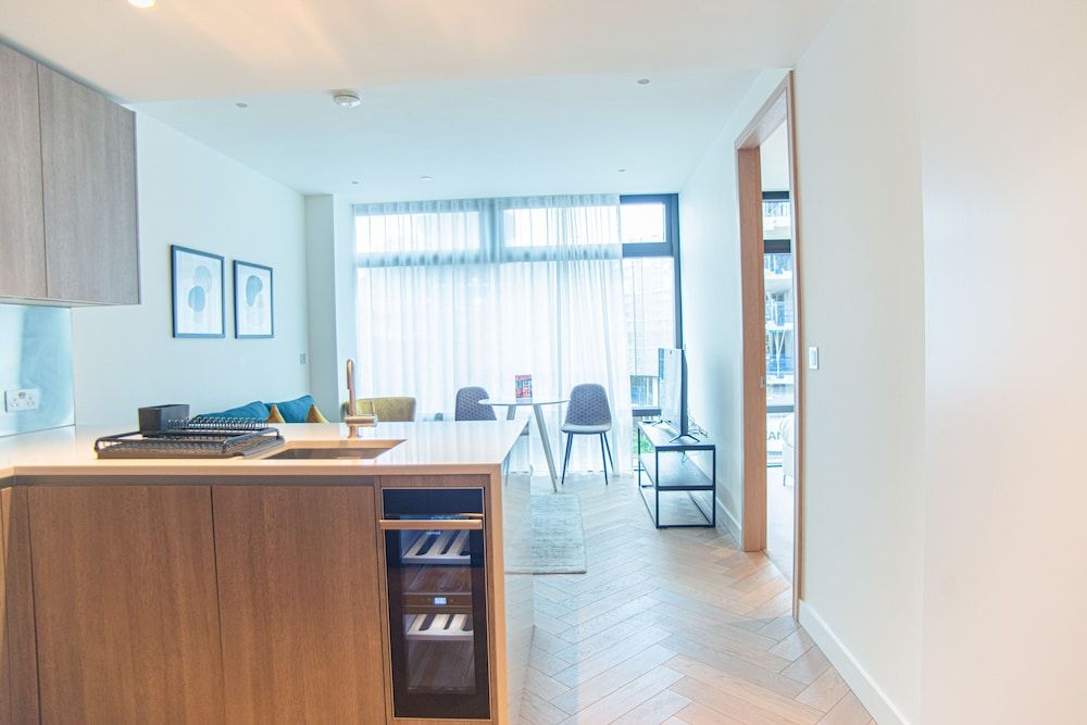 Liverpool Street Apartments by MySquare Premium Apartment, 1 Bedroom, Non Smoking, Kitchenette 11