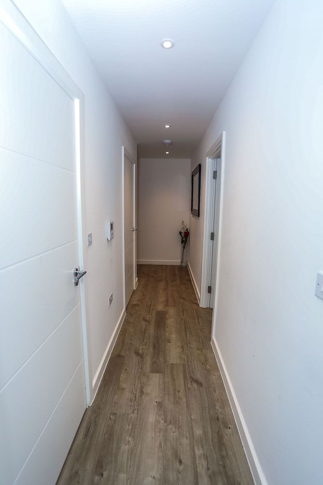 Exquisite One Bed Apartment Business Apartment 22