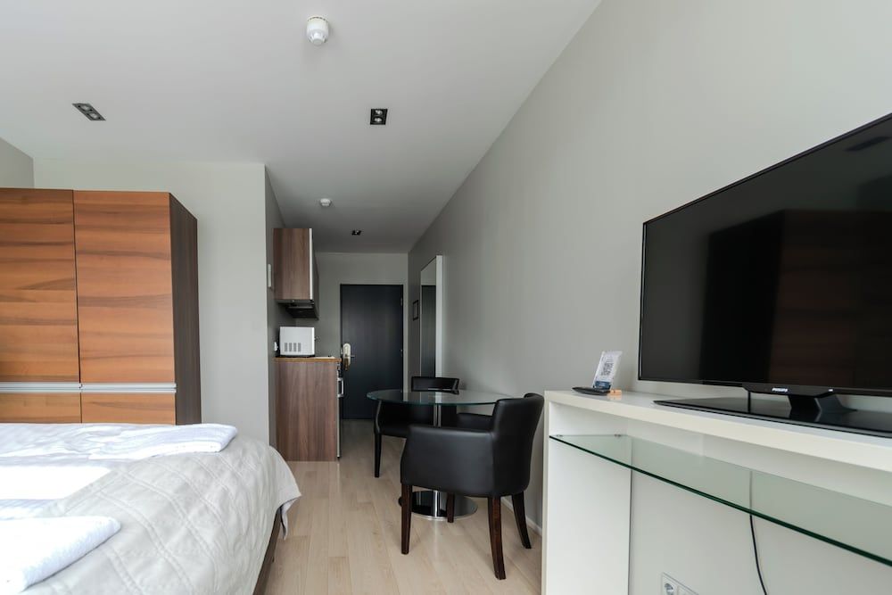 Studio with private external bathroom