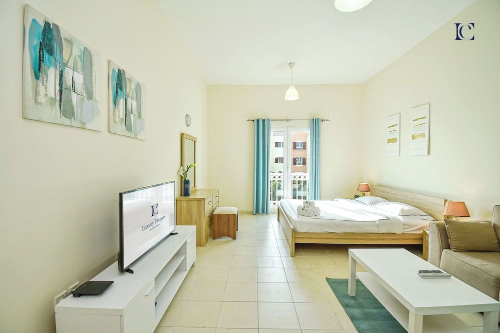 undefined MGL - Spacious Studio Apartment 10