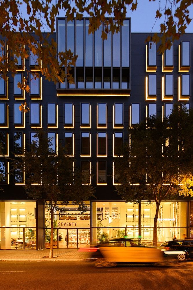 undefined Seventy Barcelona 6