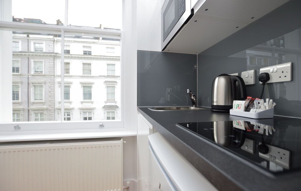 Queensborough Terrace Service Apartments by Concept Apartments Small Studio Apartment 15