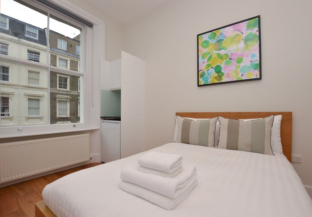 Queensborough Terrace Service Apartments by Concept Apartments Small Studio Apartment