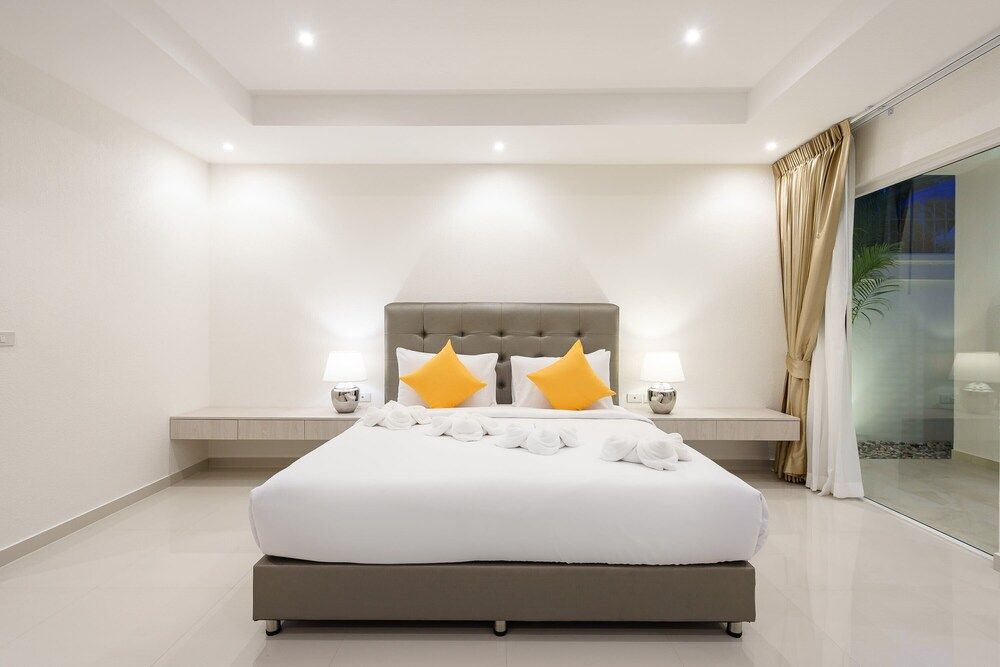 Sunset View Pool Villa Luxury Villa, Non Smoking 8