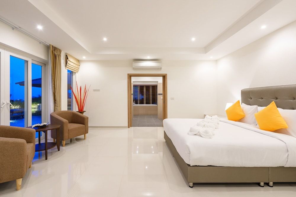 Sunset View Pool Villa Luxury Villa, Non Smoking 7