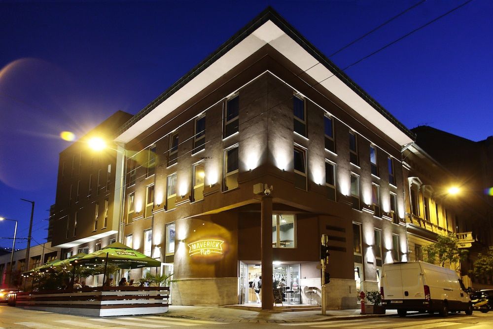 undefined Maverick Central Market 3