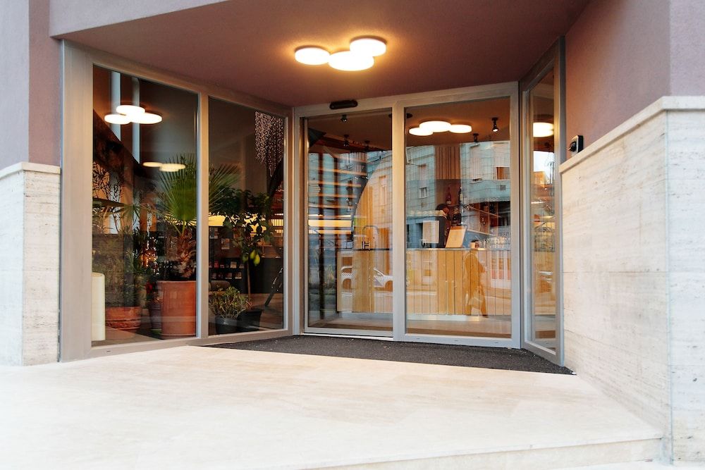 undefined Maverick Central Market 4