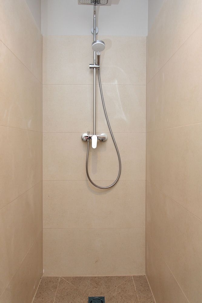 Maverick Central Market Standard Double Room 7