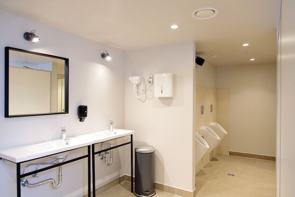 undefined Maverick Central Market 9