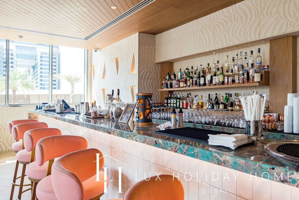 undefined LUX Iconic Views at Palm Tower Suite 3 2