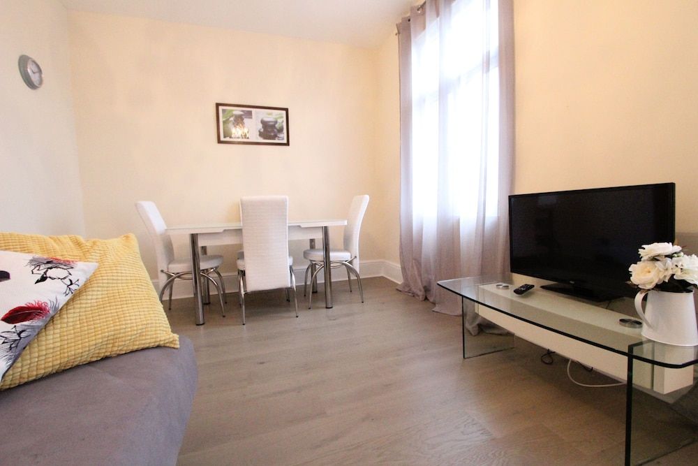 undefined Cosy One Bedroom Apartment- Marble Arch 9