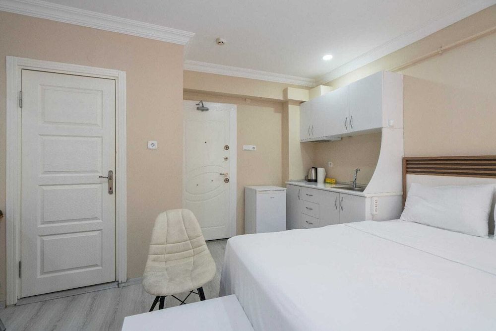 Bicer Hotel Deluxe Room 2