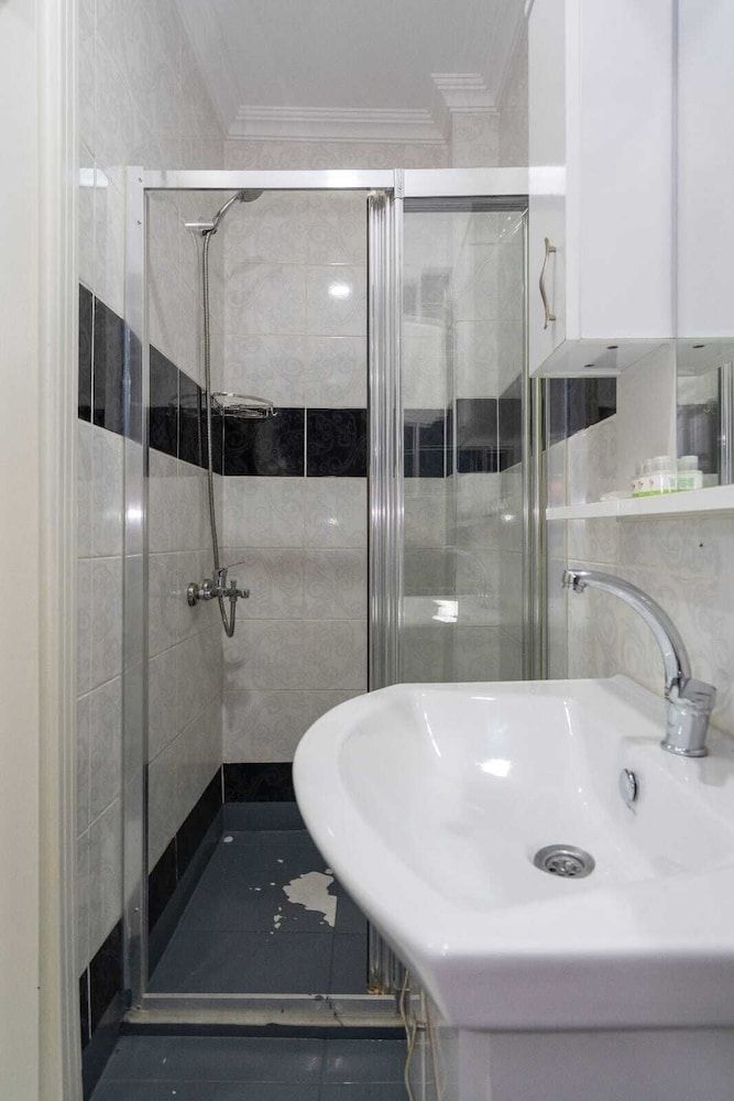 Bicer Hotel Deluxe Room 15