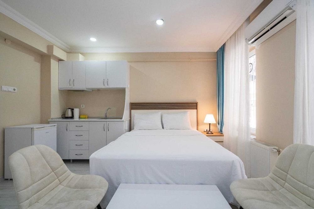 Bicer Hotel Deluxe Room 9