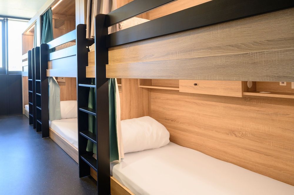 undefined The People Paris Marais 9