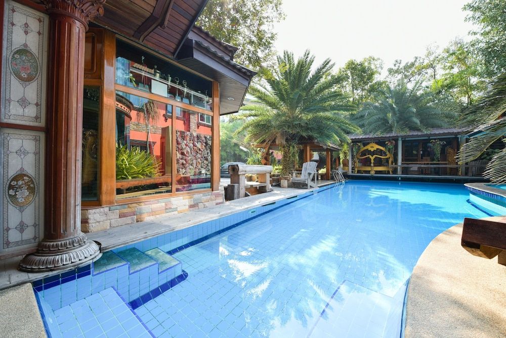 undefined OYO Maesri Resort 9