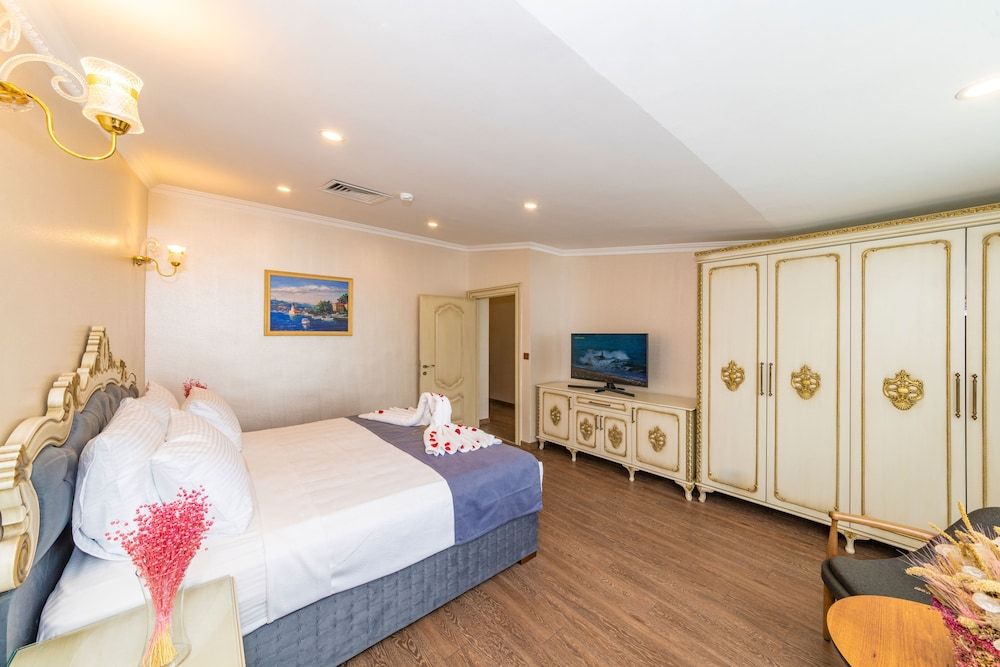 undefined Al Madina Hotel 5