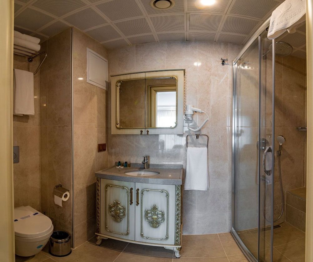 Al Madina Hotel Standard Twin Room 8