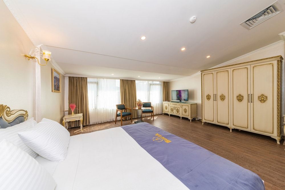 Deluxe Double or Twin Room