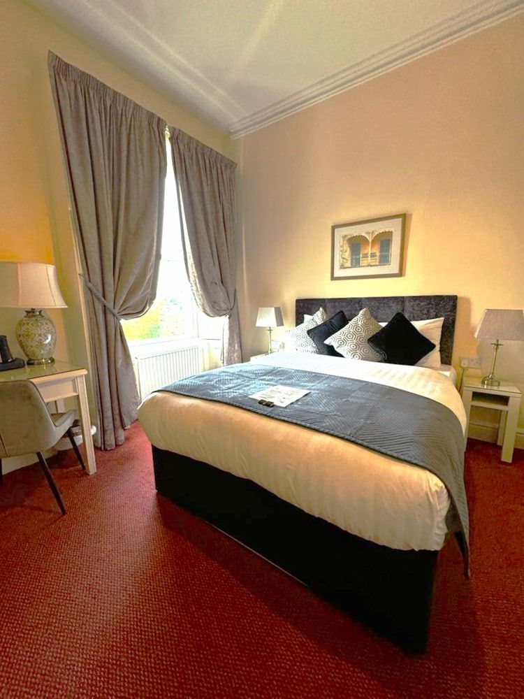 undefined Morehampton Townhouse 8