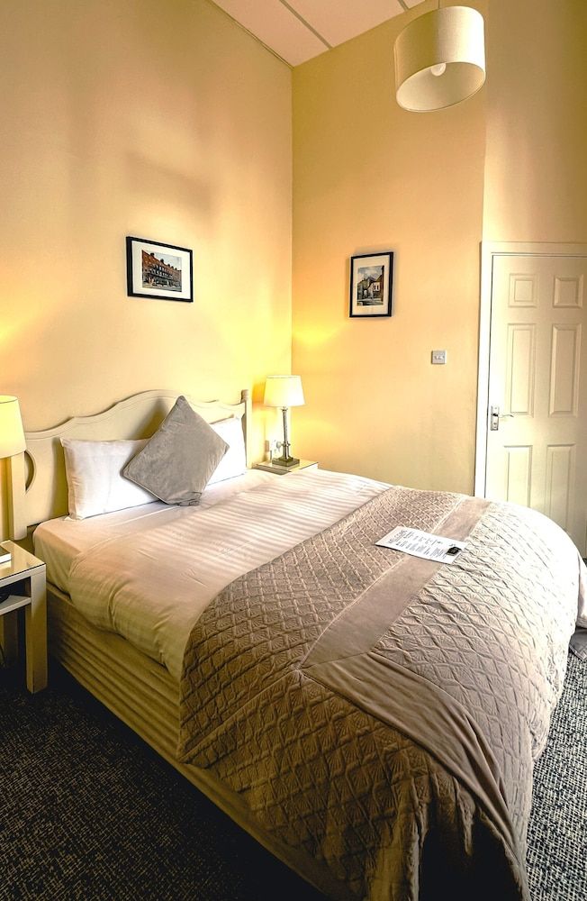 undefined Morehampton Townhouse 9