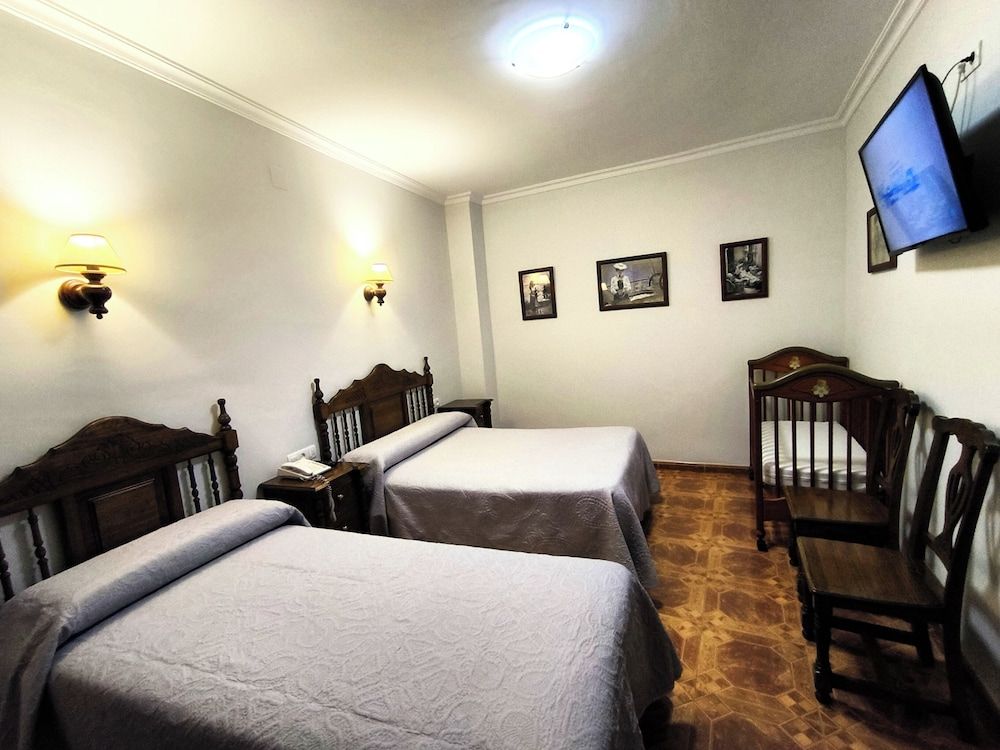 Hostal Bellido Triple Room