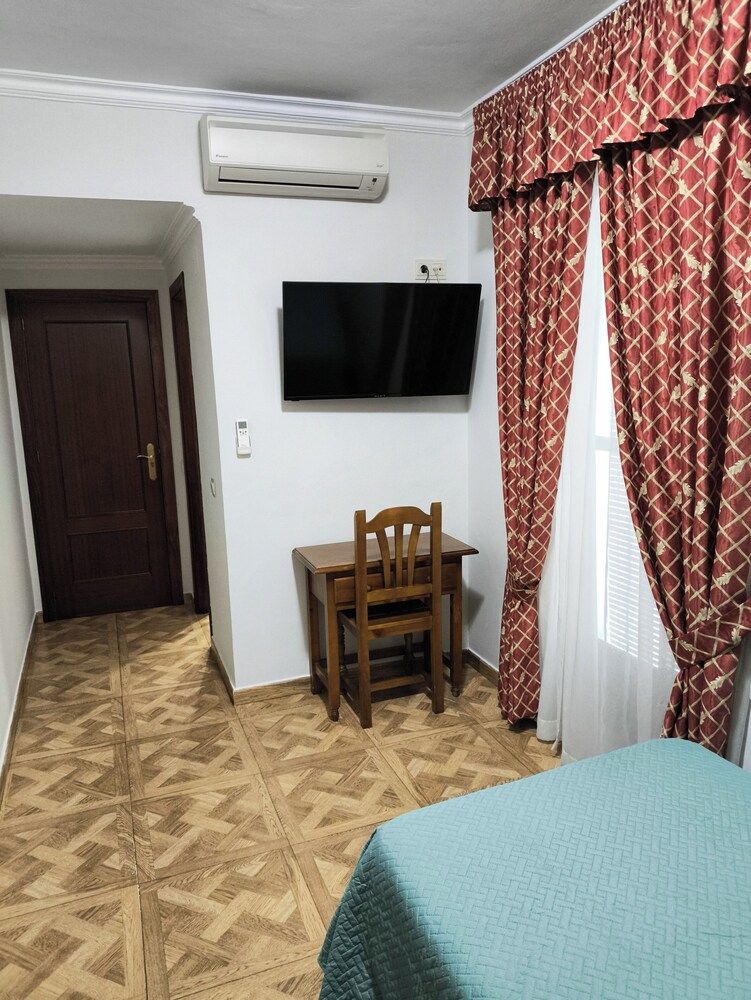 Hostal Bellido Double Room Single Use 3
