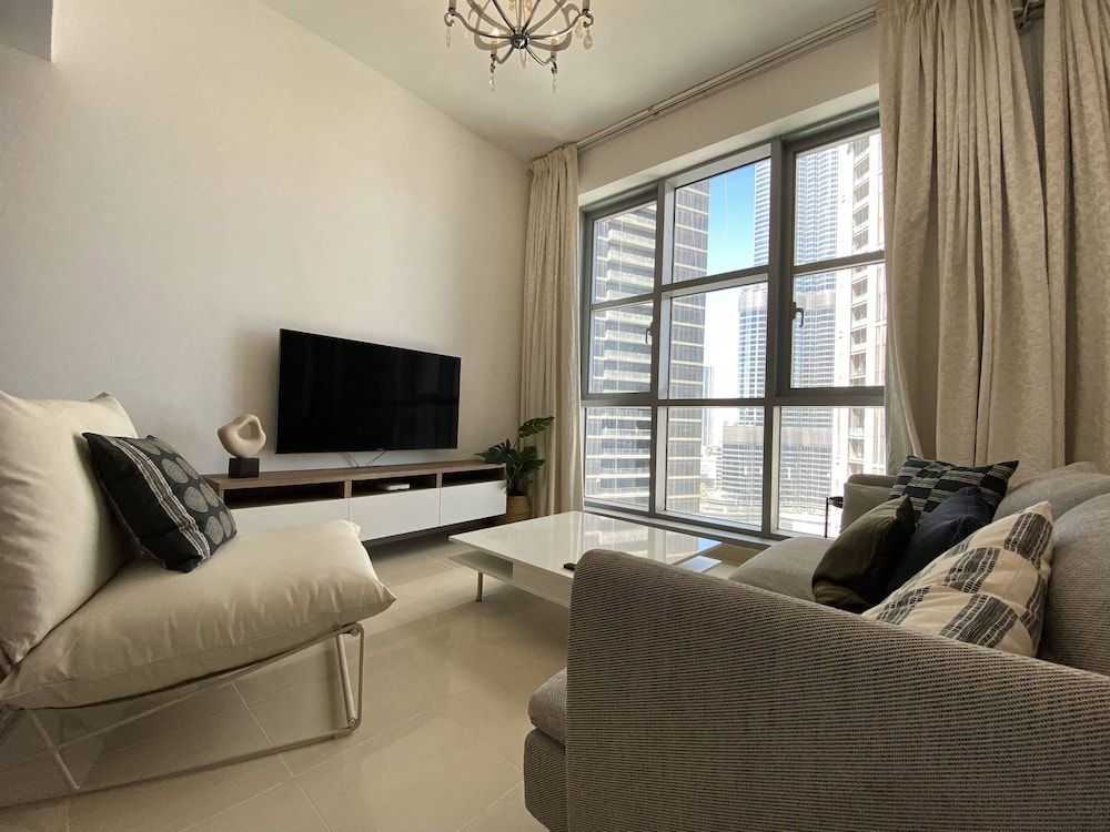 Lux BnB Standpoint Towers Burj & Fountain Views Panoramic Apartment 18