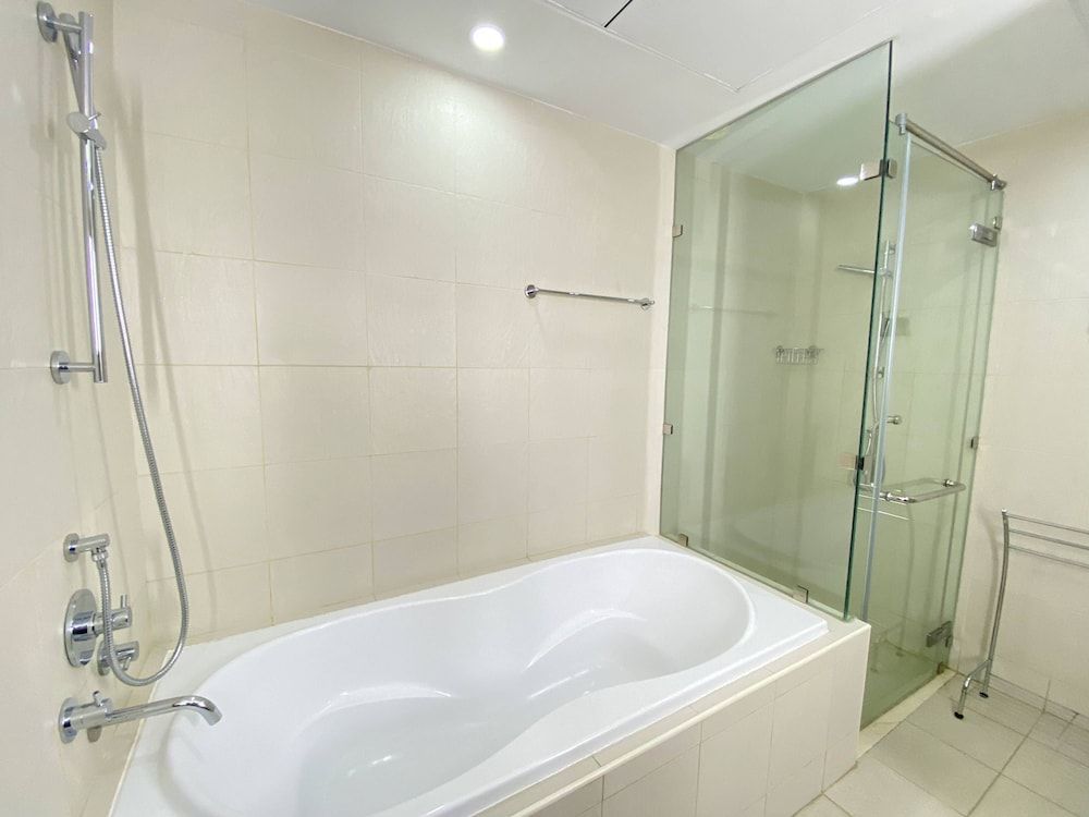 Lux BnB Standpoint Towers Burj & Fountain Views Panoramic Apartment 8