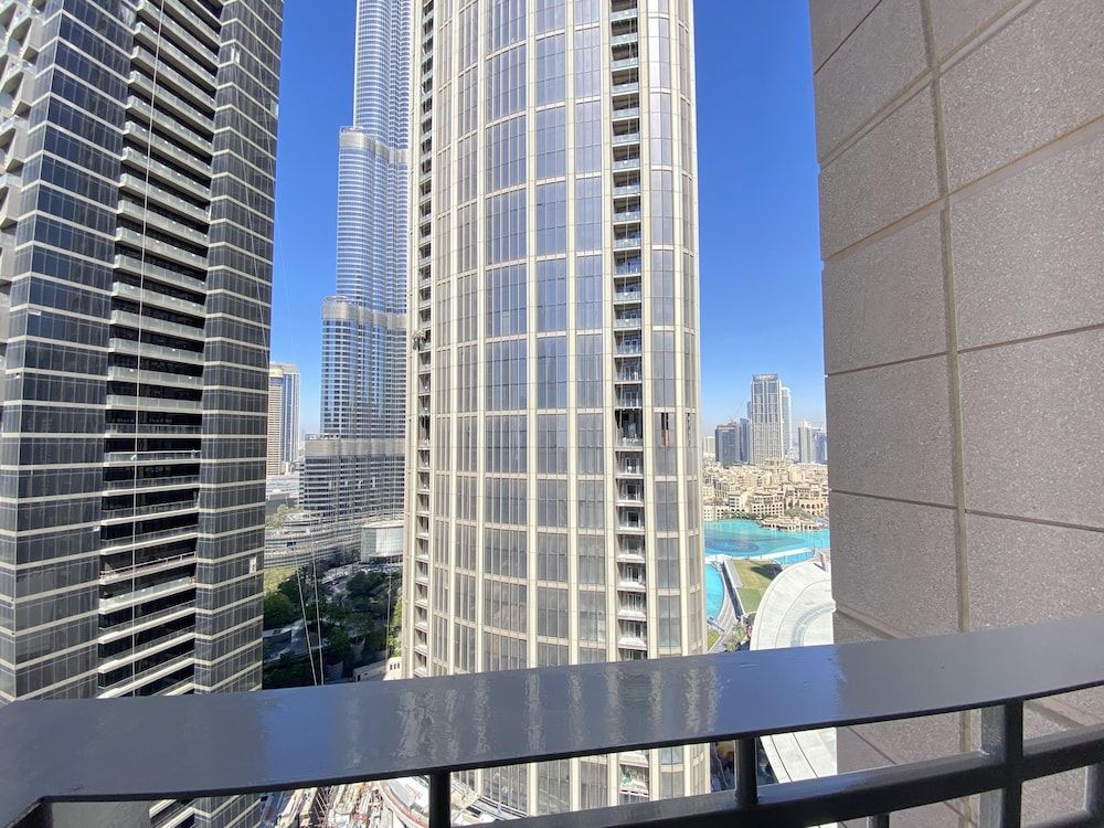 undefined Lux BnB Standpoint Towers Burj & Fountain Views 2