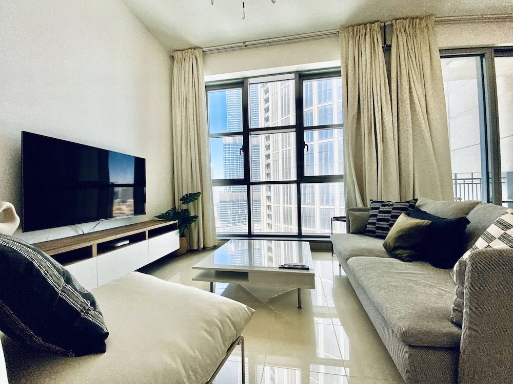 Lux BnB Standpoint Towers Burj & Fountain Views Panoramic Apartment 17