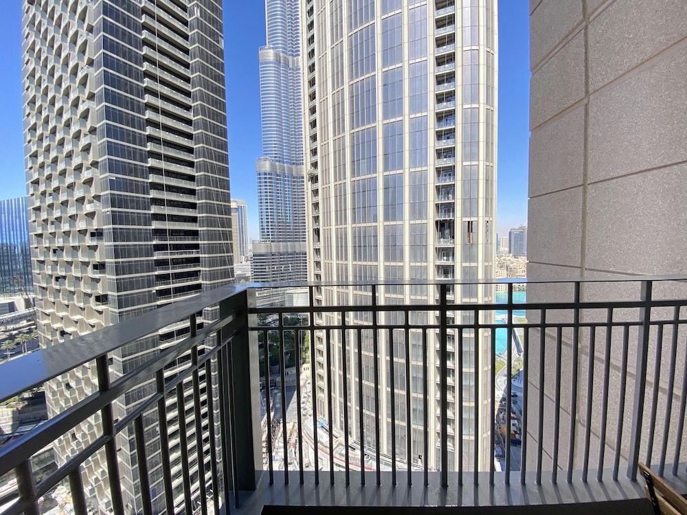 Lux BnB Standpoint Towers Burj & Fountain Views Panoramic Apartment 6