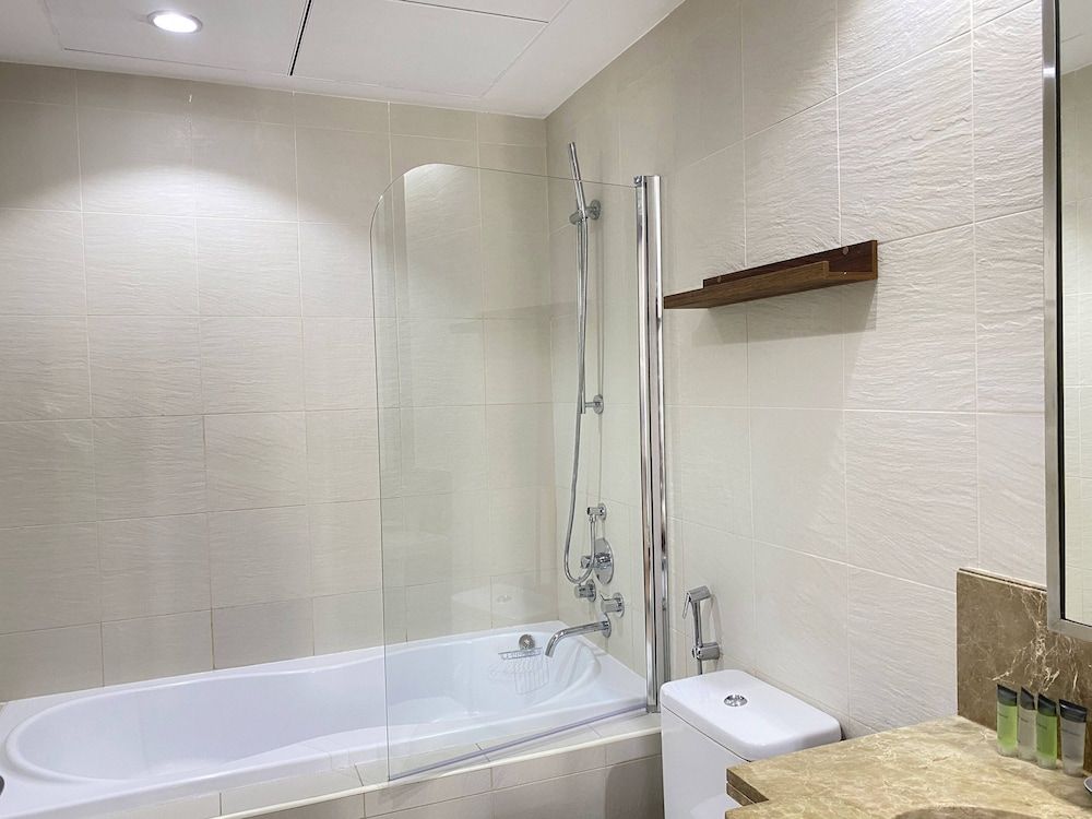 Lux BnB Standpoint Towers Burj & Fountain Views Panoramic Apartment 10