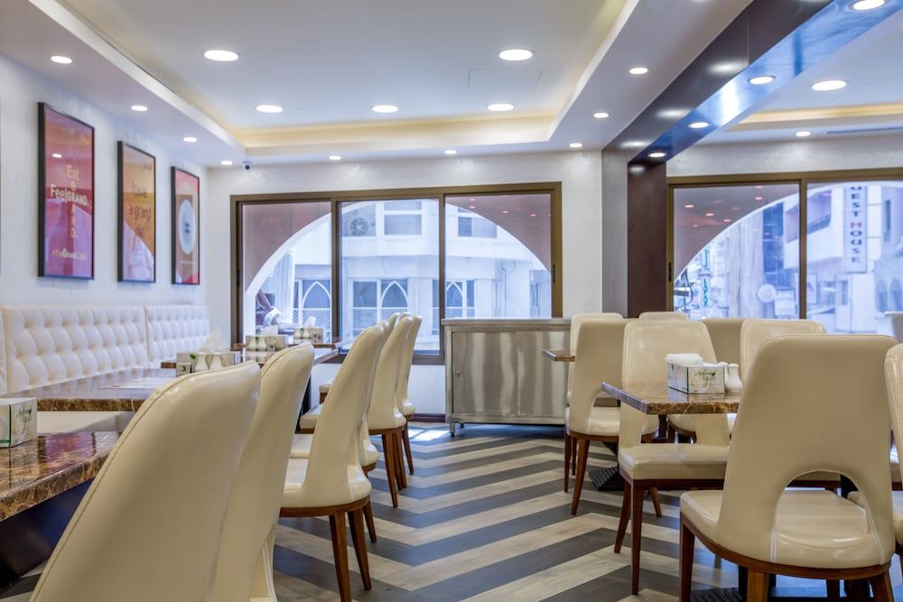 undefined 24 Gold Hotel 6