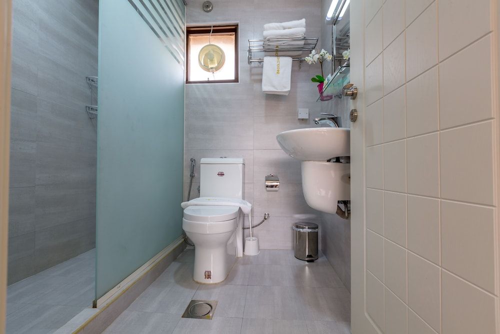 24 Gold Hotel Standard Double Room 9