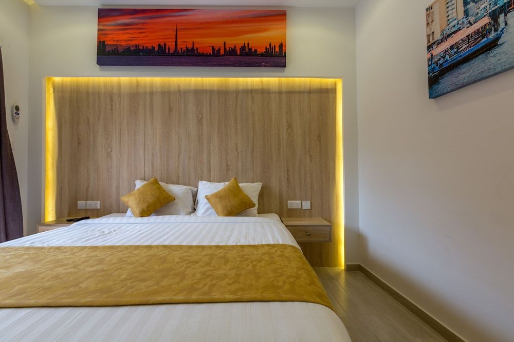 24 Gold Hotel Standard Double Room 4