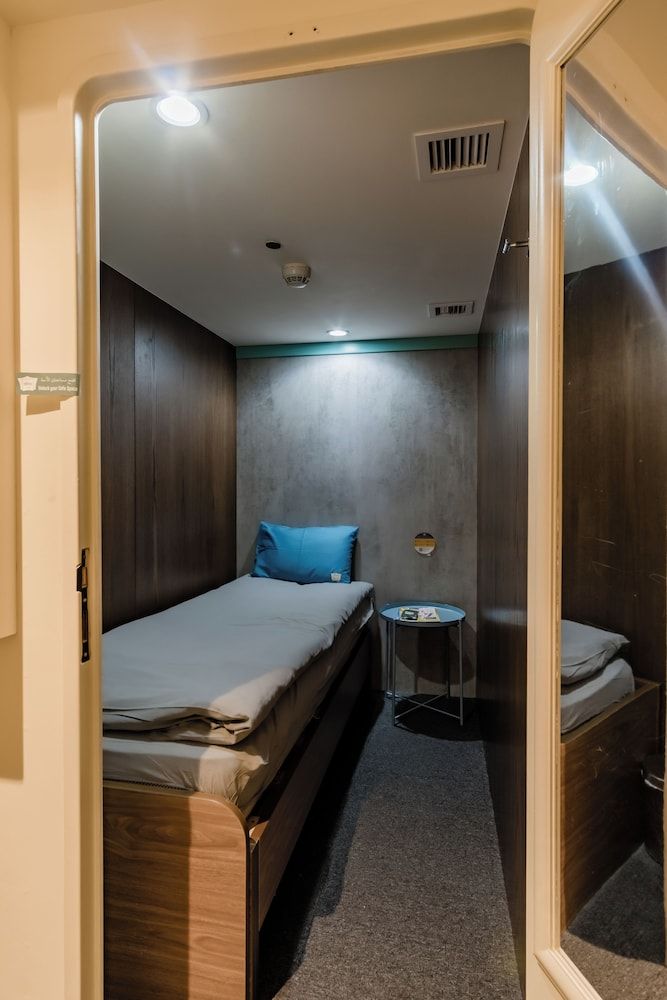 undefined Sleepover Terminal 1, Concourse D – formerly sleep ‘n fly 10