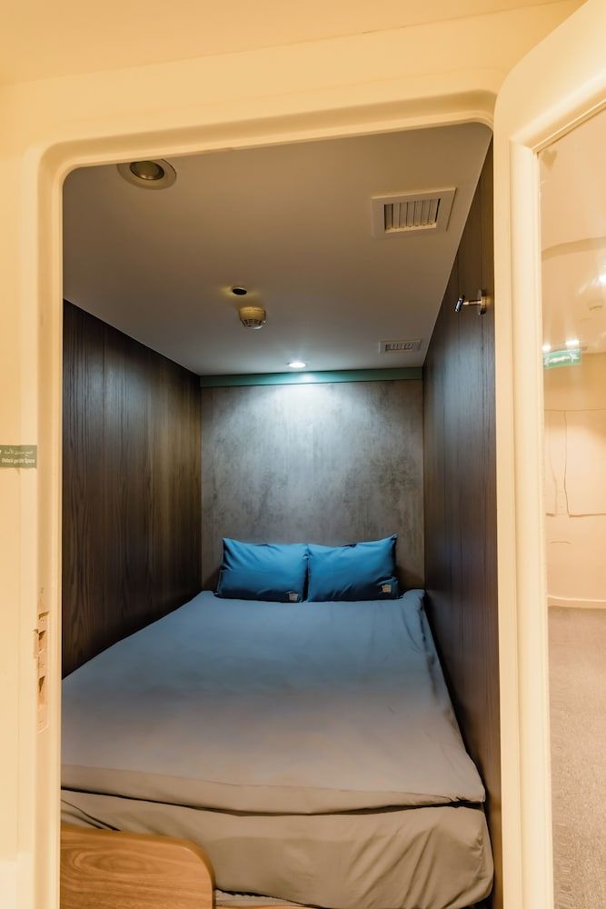 undefined Sleepover Terminal 1, Concourse D – formerly sleep ‘n fly 7