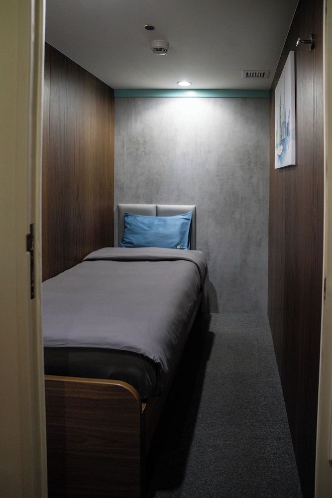 undefined Sleepover Terminal 1, Concourse D – formerly sleep ‘n fly 3