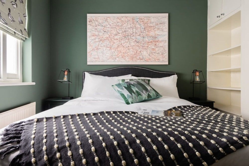 undefined The Kensington Palace Mews - Bright Modern 6bdr House With Garage 9