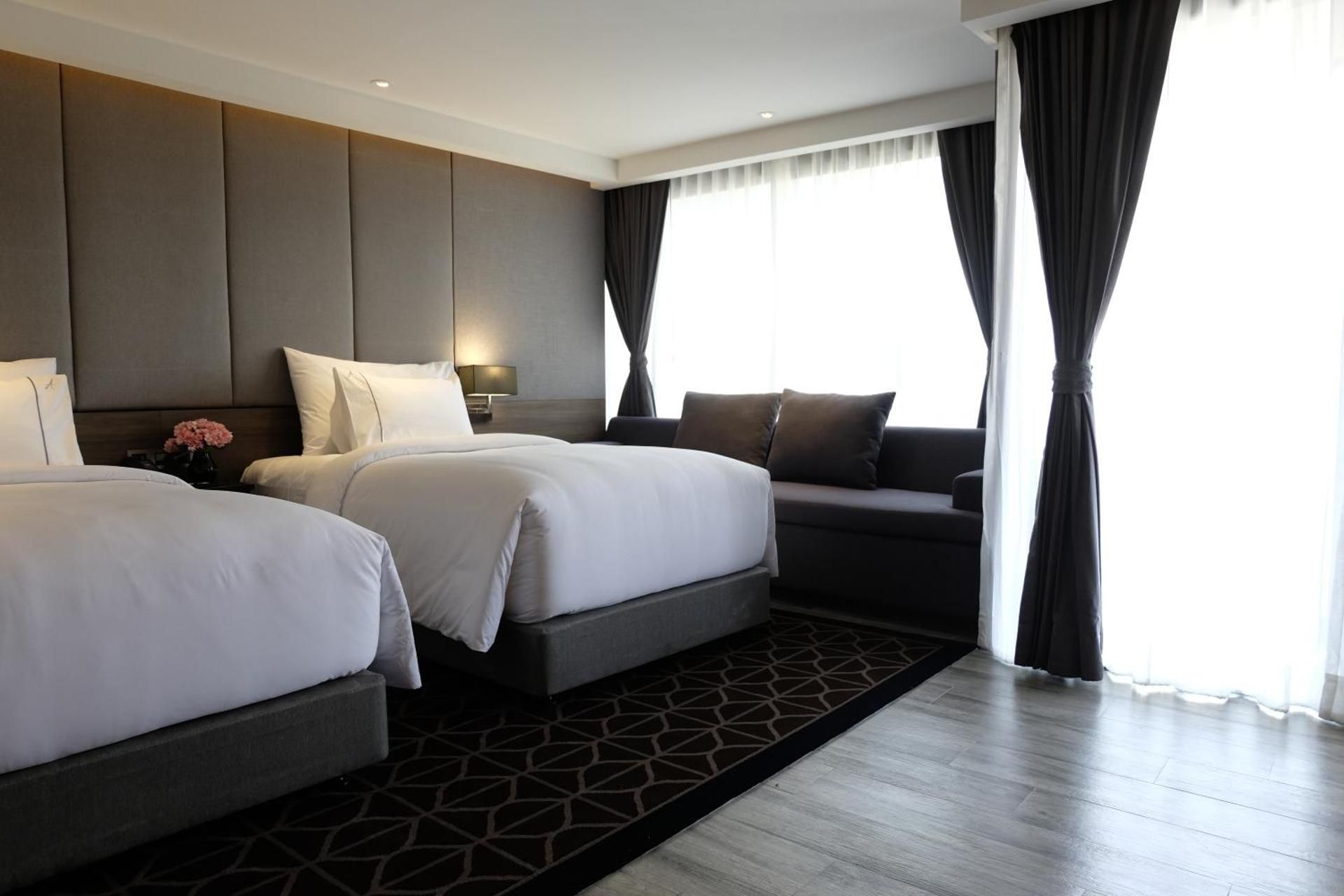 Ayathorn Bangkok Superior Twin Room 2