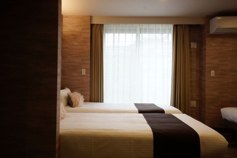 Deluxe Room for 5 People