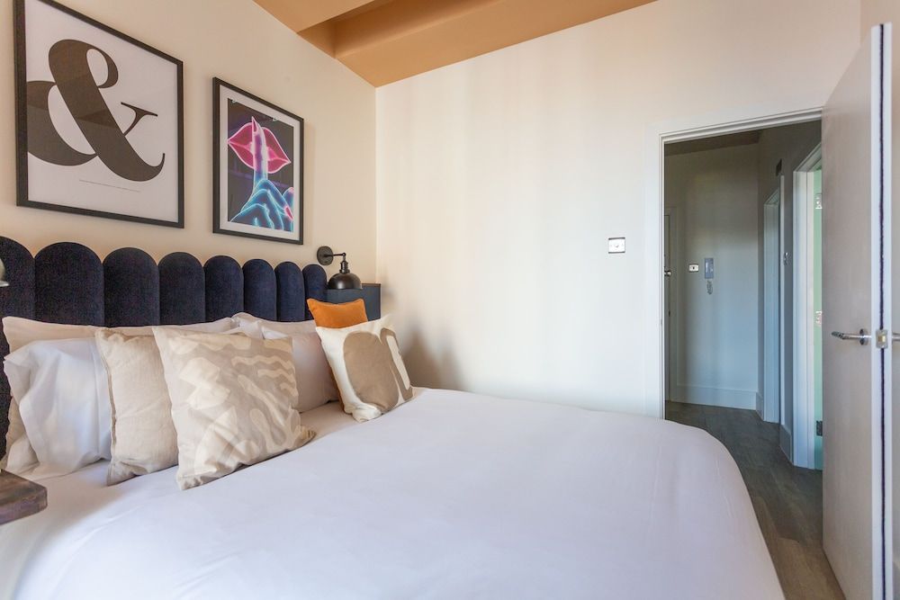 Your Apartment I Brixton Deluxe Apartment 3
