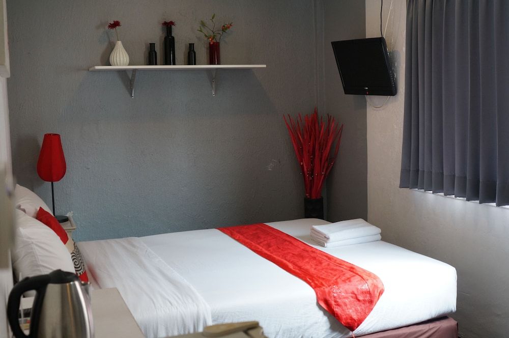 Padi Madi Guest House Standard Double Room, 1 Queen Bed 3